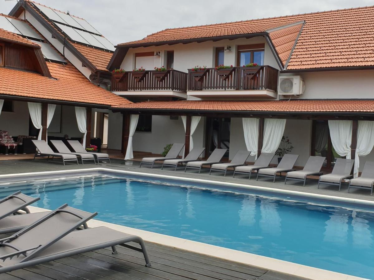 Hotel House Tina Grabovac  Exterior foto