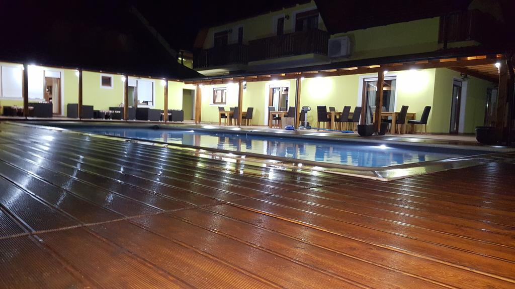 Hotel House Tina Grabovac  Exterior foto